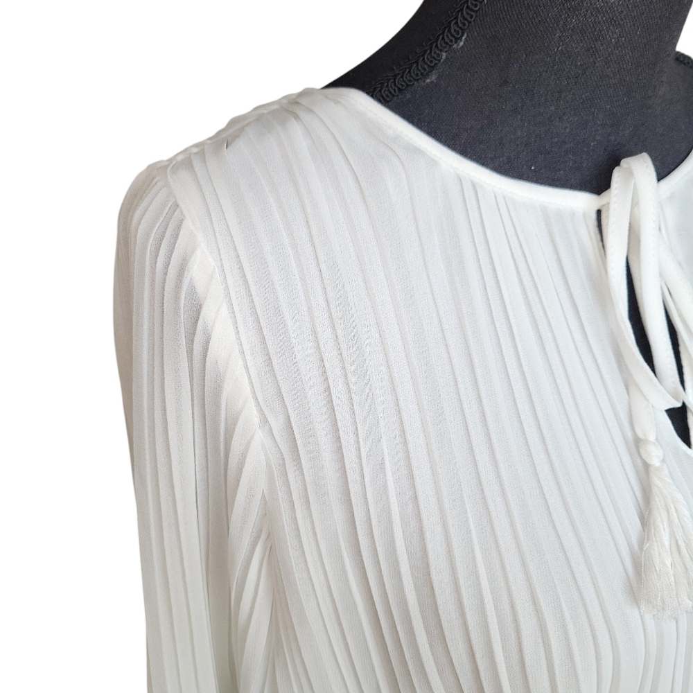 Miss Me Chic Cottagecore White Pleated Tassel Long Sleeve Blouse Women's Size L - Picture 4 of 14
